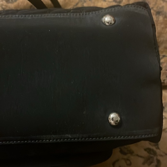 VERA BRADLEY Solid Black shoulder bag!  Like new! - Picture 5 of 12